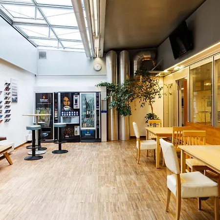 Olympiaworld-landessportzentrum Hotell