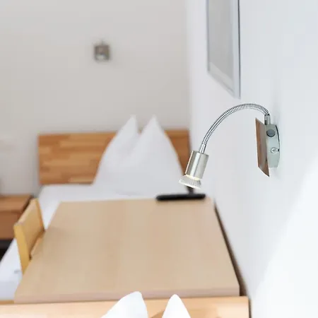 Отель Olympiaworld-Landessportzentrum 2*