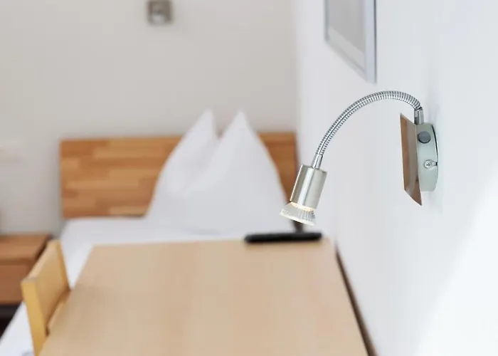 호텔 Olympiaworld-landessportzentrum 2*