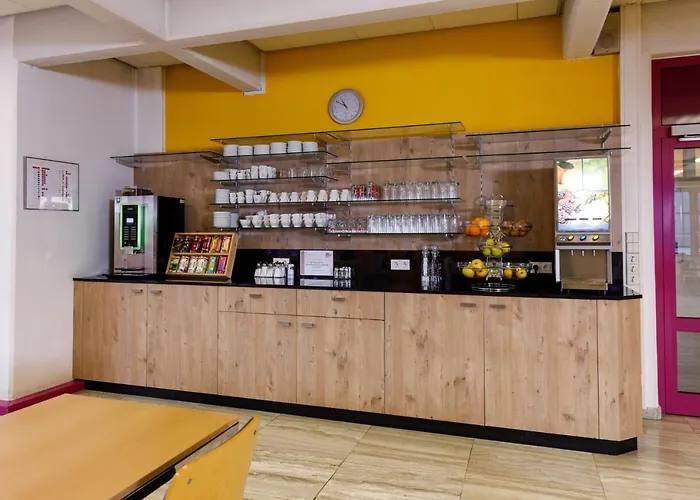 Olympiaworld-landessportzentrum 호텔 2*